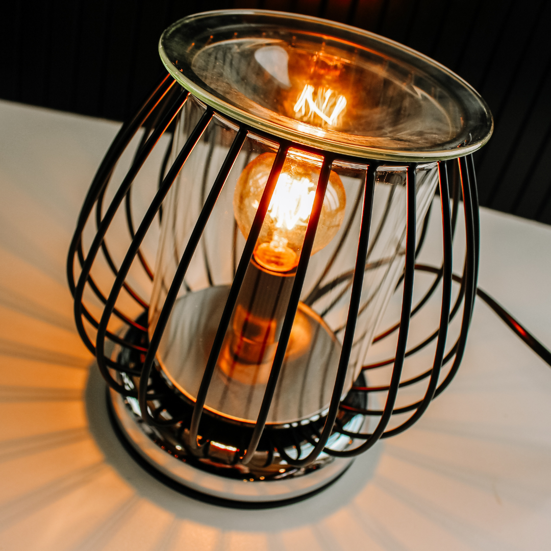 Black electric wax outlet warmer